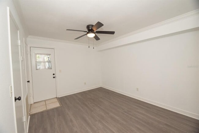 Building Photo - 4878 W Gandy Blvd