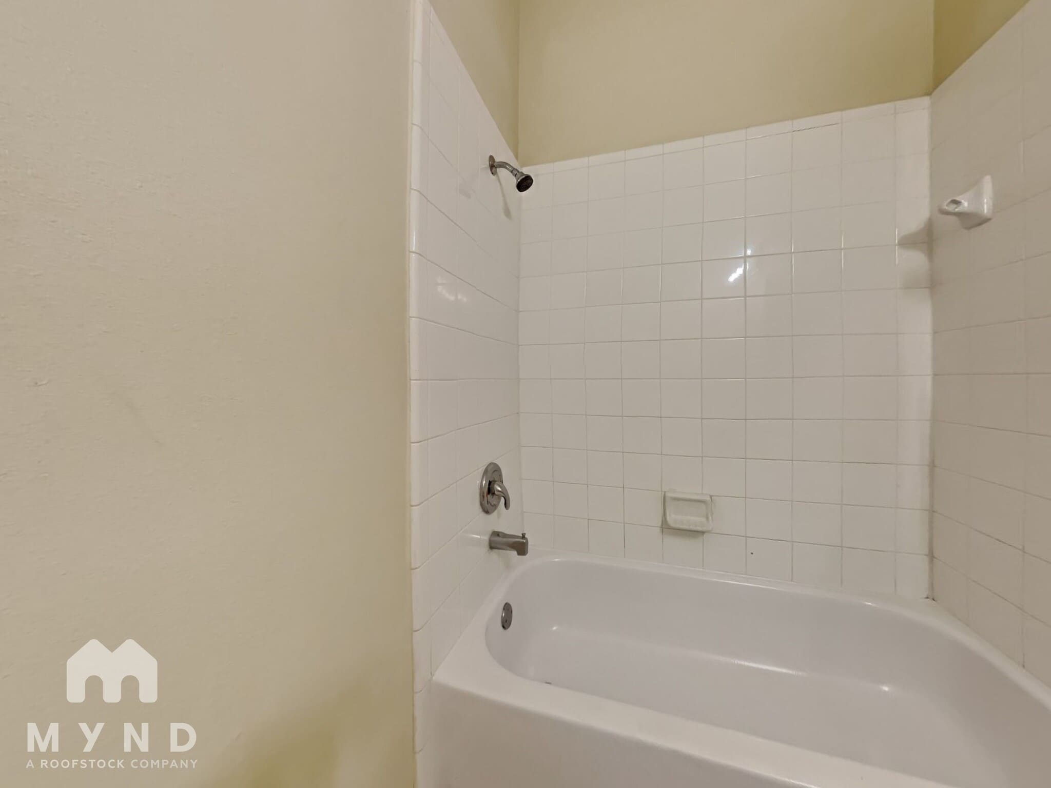 Building Photo - 807 Forest Star