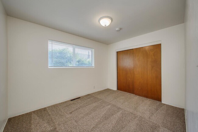 Building Photo - 1509 S Leadville Ave