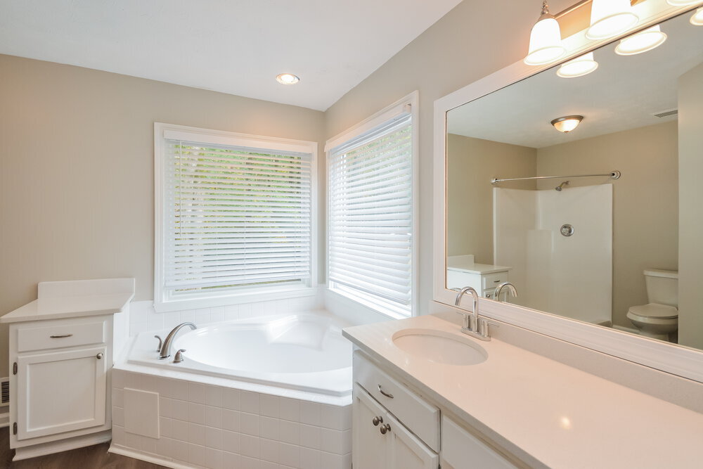 Building Photo - 9136 Tara Dr SW