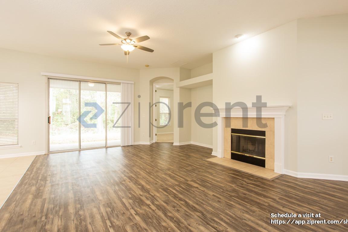 Building Photo - 909 Corsica Ln