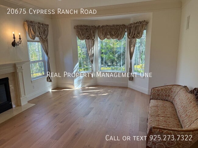 Building Photo - 20675 Cypress Ranch Rd
