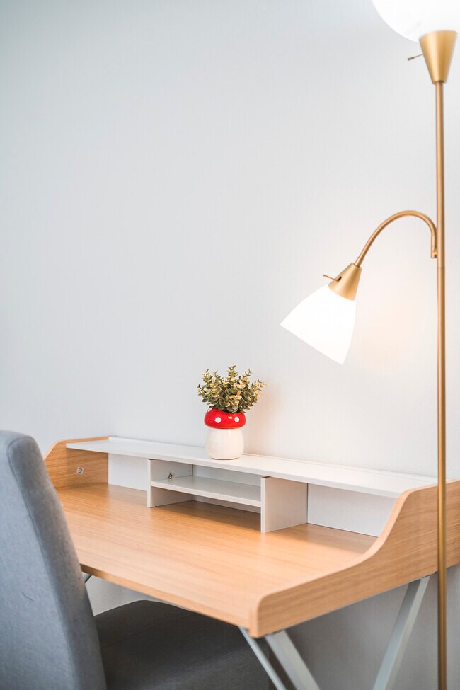 Building Photo - 1519 Walnut Ave