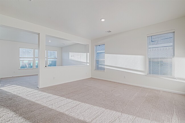 Building Photo - 7106 Escondido Dr