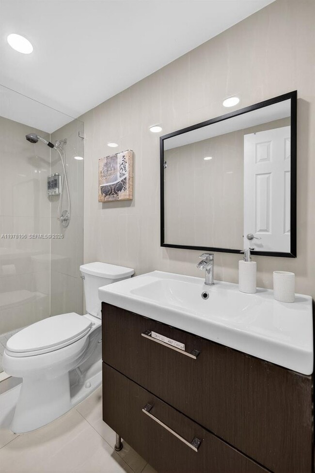 Building Photo - 3801 S Ocean Dr