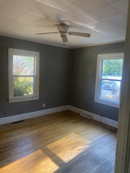 Building Photo - 120 Callahan St