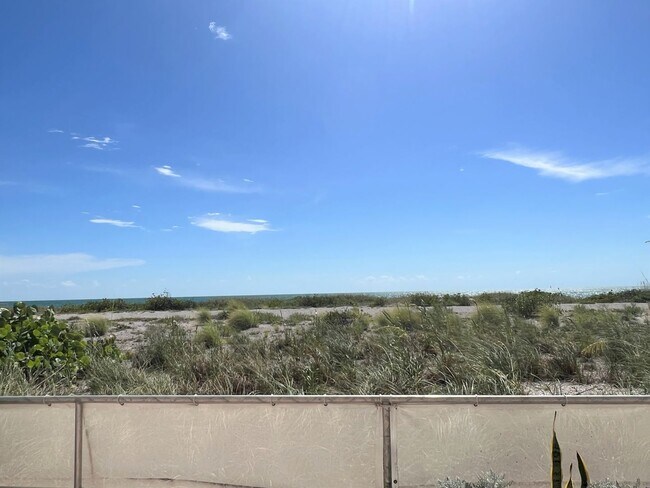 Building Photo - GREAT PRICE!  Gulf Horizon, Gulf Front, 2BR/2BA 1st Floor Condo