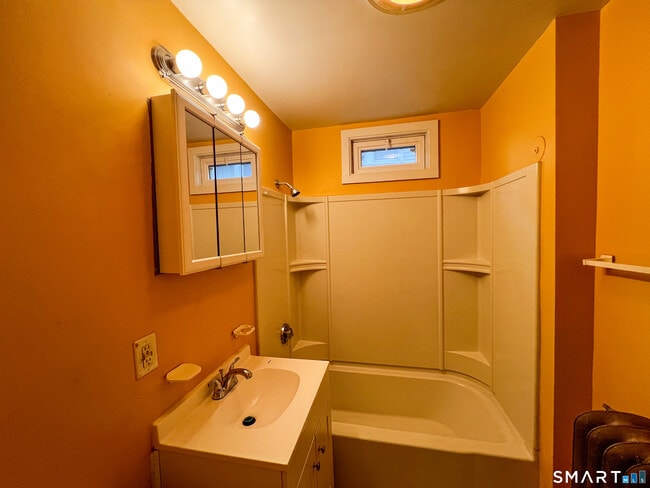 Building Photo - 104 Westbourne Pkwy