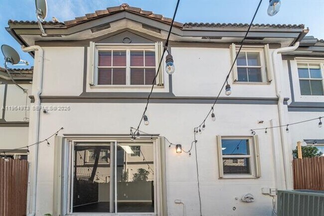 Building Photo - 11507 NW 77th St