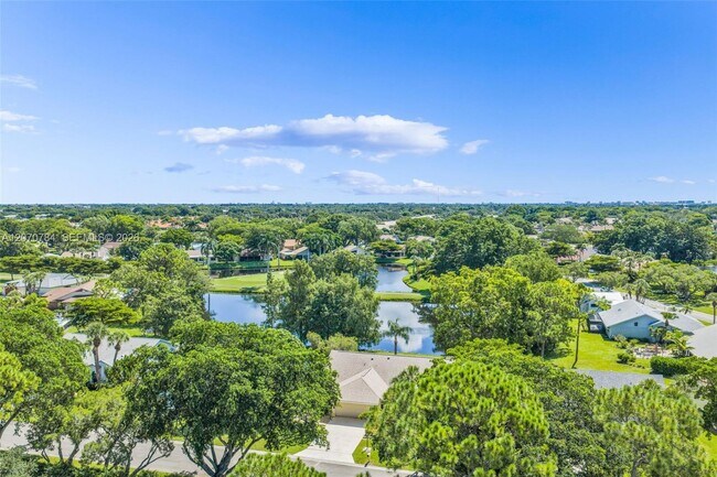 Building Photo - 16778 Willow Creek Dr