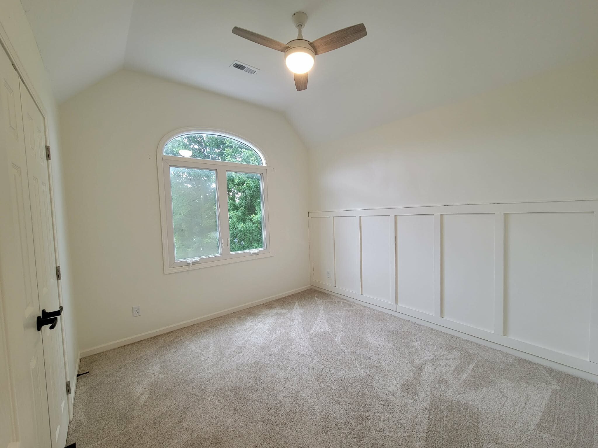 Building Photo - 1532 SE Silkwood Ln