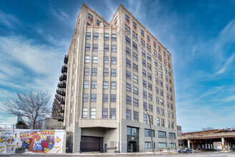 Building Photo - 1550 S Blue Island Ave