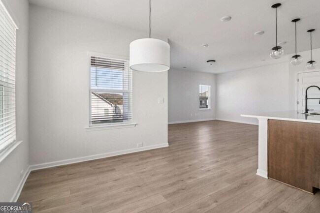 Building Photo - 708 Shetland Trl