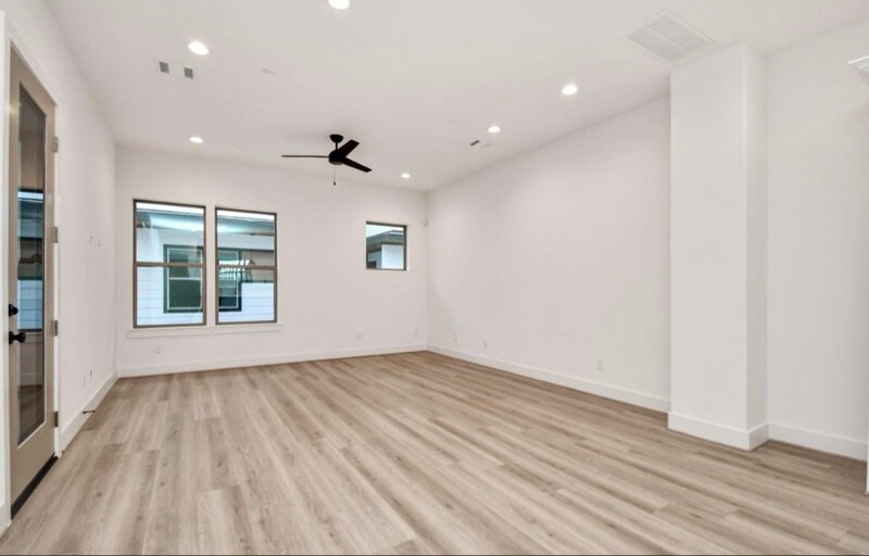 Building Photo - 2335 Eagle St