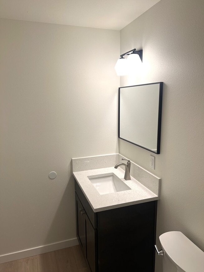 Building Photo - Pardee Duplex (A &amp; B)