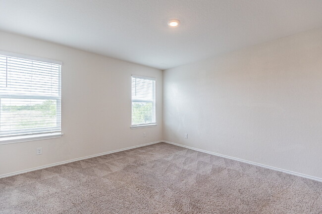 Building Photo - 13111 Winemaker Dr