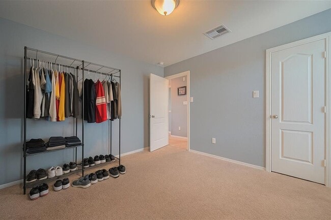 Building Photo - 10027 Yanet Grove Ln