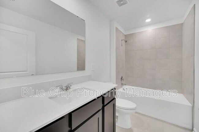 Building Photo - 2209 Aquifer Ln
