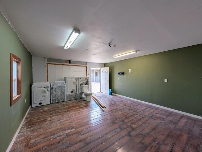 Building Photo - 13208 W Tuckey Ln
