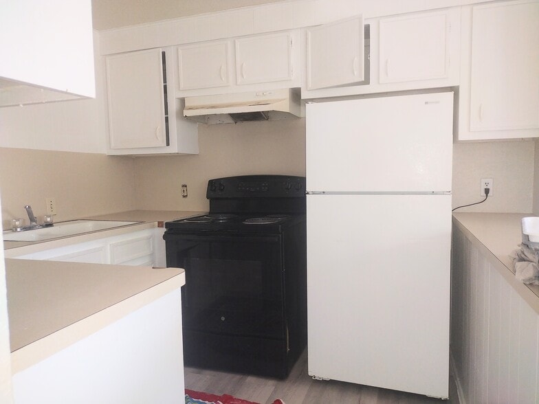 Building Photo - 315 Post Office St