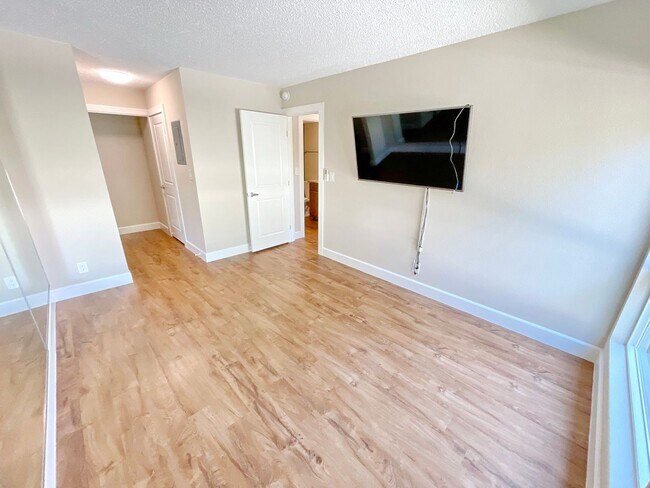 Building Photo - Elegantly Updated Unfurnished Kihei Villages 2 bedroom 1.5 Bathroom - One assigned parking stall