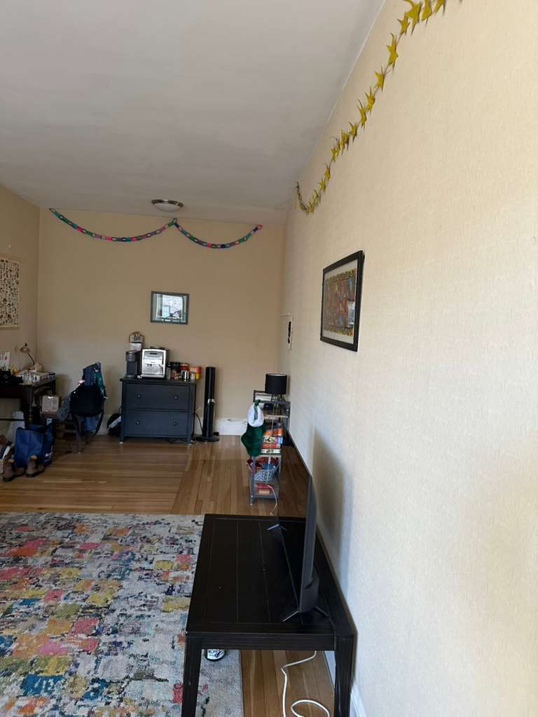 Building Photo - 12 Saint Paul St