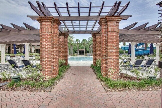 Building Photo - 4567 Tivoli Dr