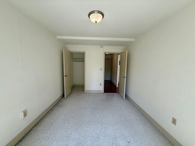 Building Photo - Decatur Condominiums - First Hill