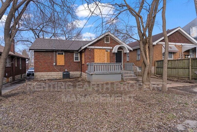 Building Photo - 8212 Toddy Ave