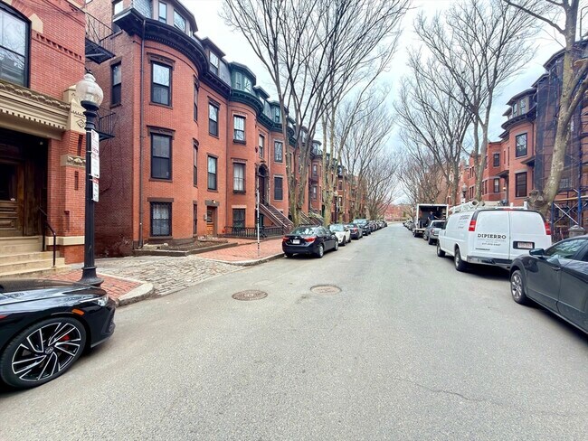 Building Photo - 420 Massachusetts Ave