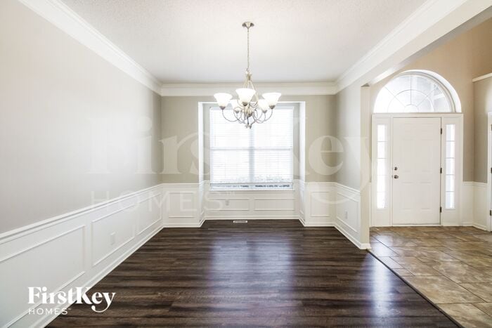Building Photo - 909 NE 93rd Ct