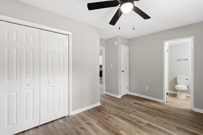 Building Photo - 104 Cone St