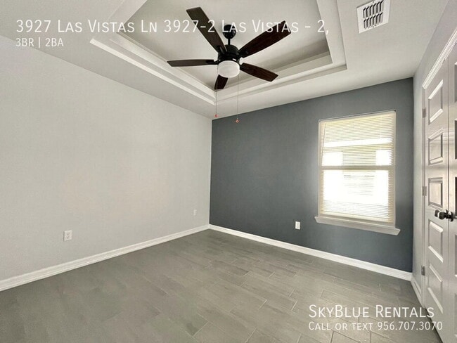 Building Photo - 3927 Las Vistas Ln