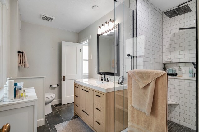 Bathroom (first floor) - 1131 S Elizabeth St