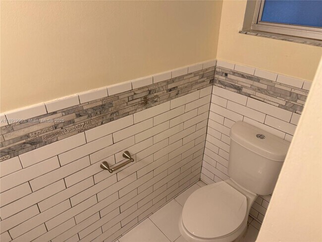 Building Photo - 4101 Indian Creek Dr