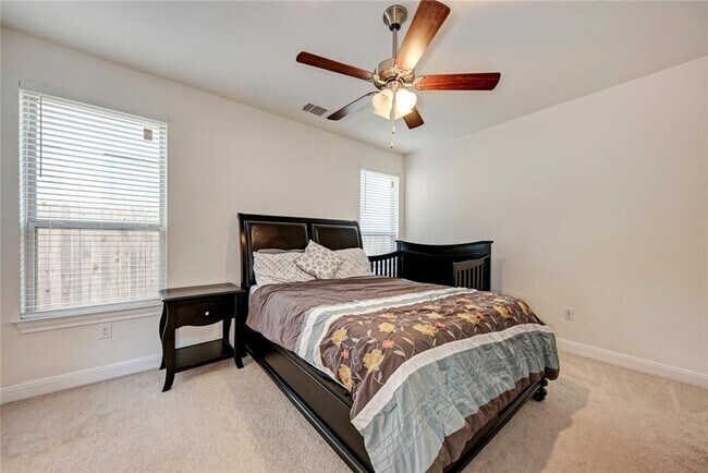 Building Photo - Cedar Park home in the Hill Country