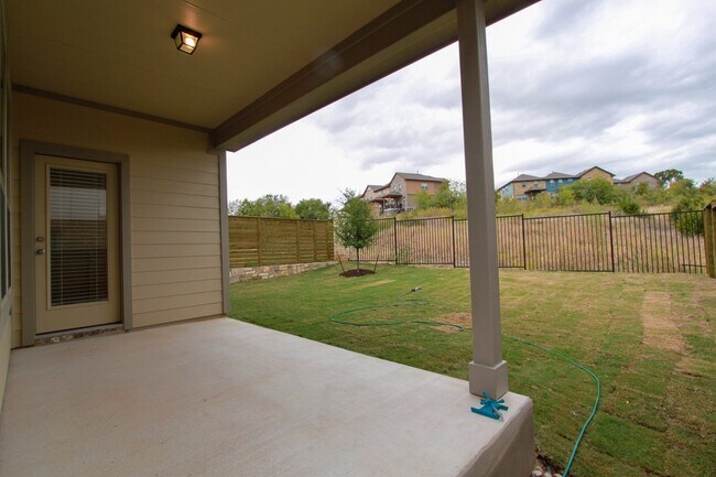 Building Photo - 3651 Sandy Brook Dr