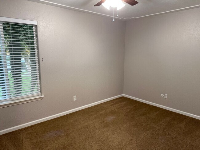 Building Photo - 3136 Terry Ave