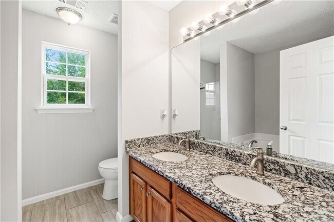 Building Photo - 5849 Amerson Ln