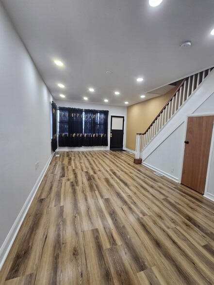 Building Photo - 3270 N Marston St