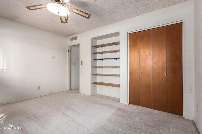 Building Photo - 650 E Malibu Dr