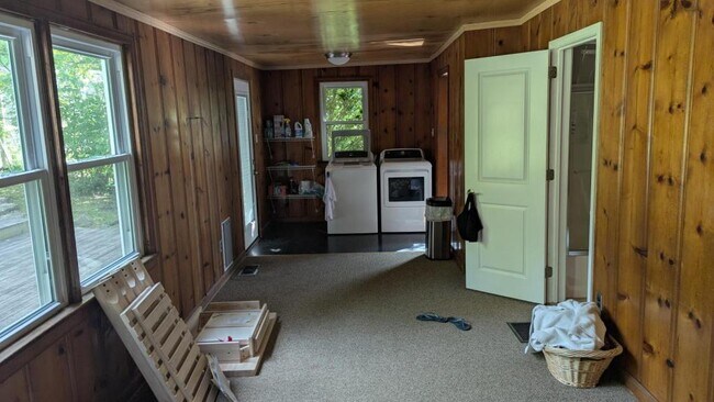 Building Photo - 4785 7th Ct S