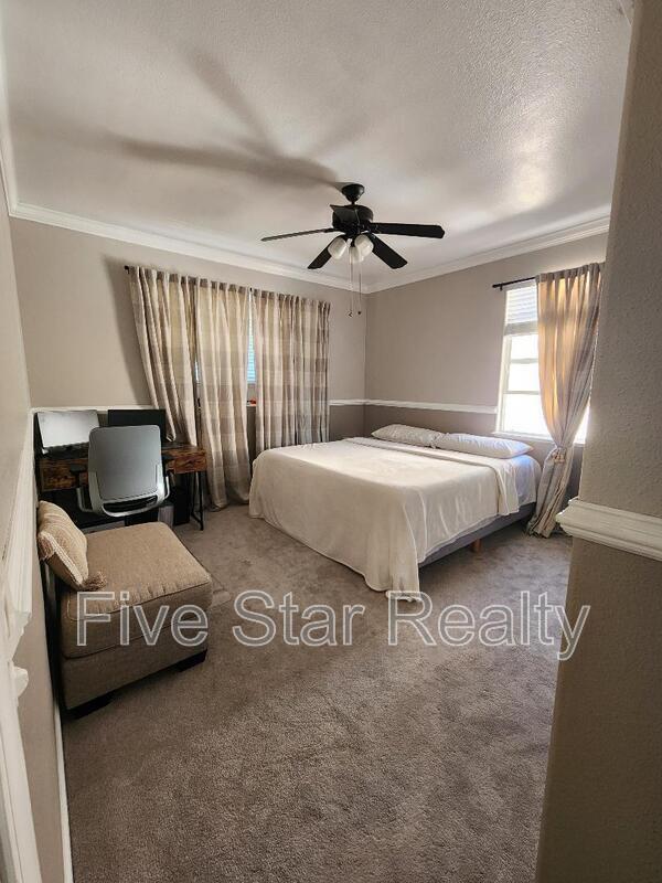 Building Photo - 2489 De Beers Ct