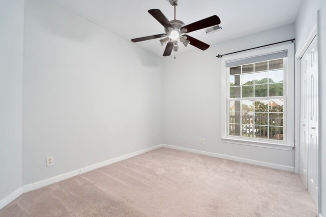 Building Photo - Luxury Living in Mt. Pleasant’s Ellington ...