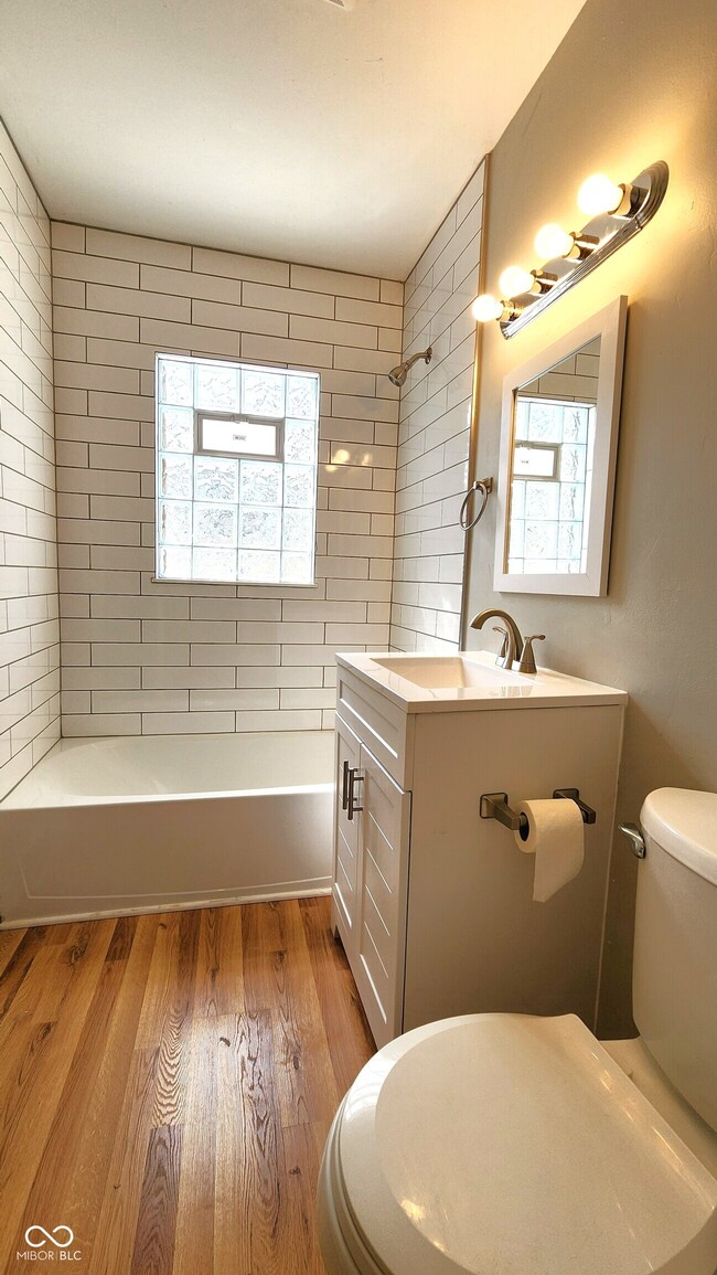 Building Photo - 1709 Kildare Ave