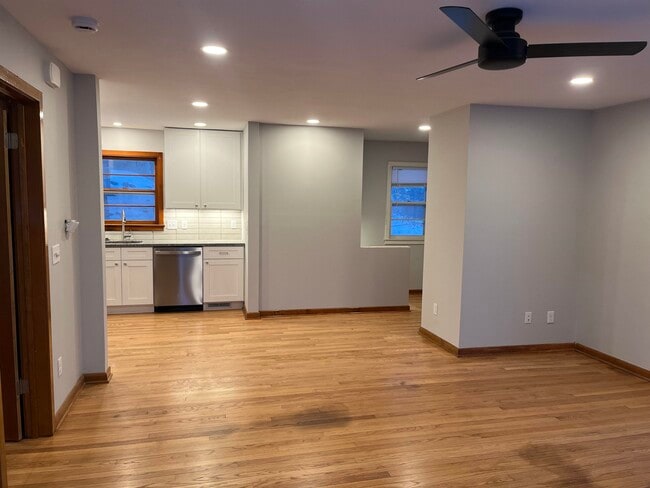 Building Photo - 1417 Beld St