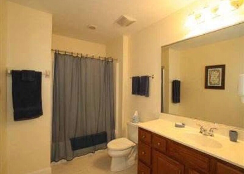 Building Photo - 1846 Harmon Dr