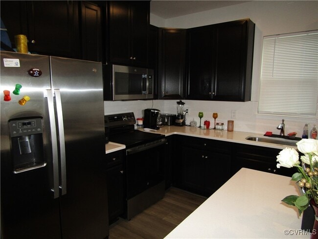 Building Photo - 2210 Palm Ct