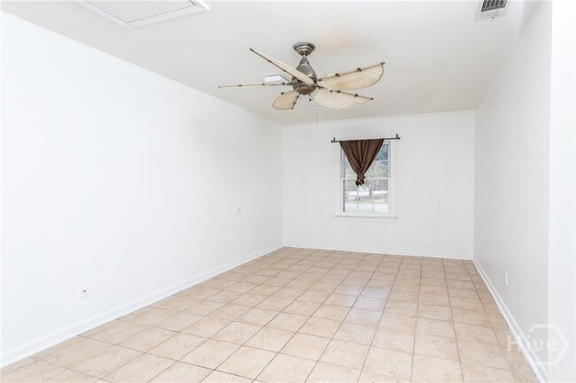 Building Photo - 5 Ossabaw Rd