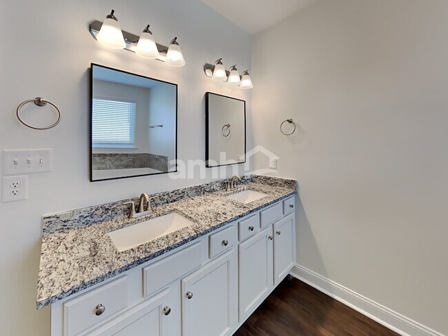 Building Photo - 1109 Abundance Dr